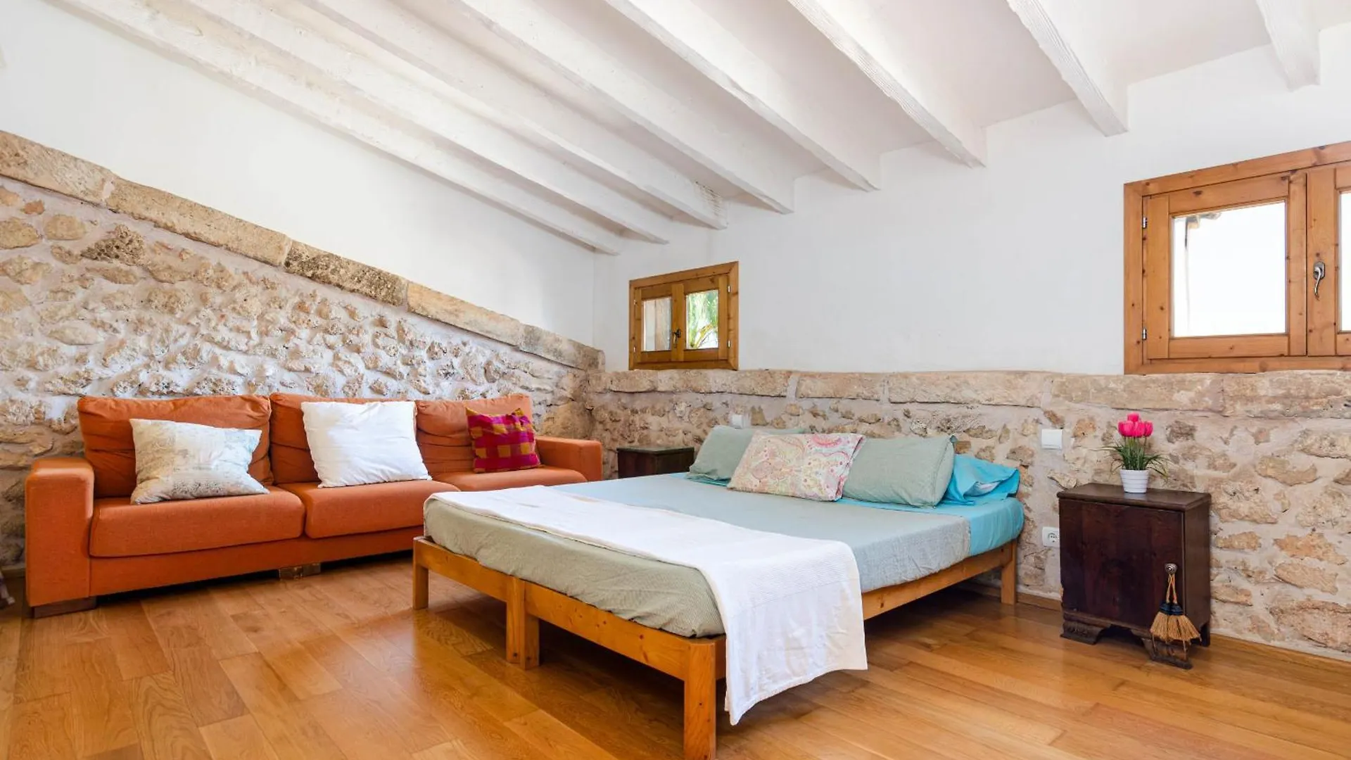 Yourhouse Es Fiters Muro Villa